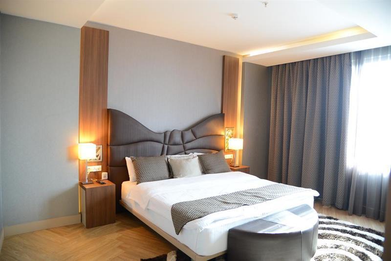 Titanic Hotel & Spa Sulaymaniyah Εξωτερικό φωτογραφία A bedroom at the hotel